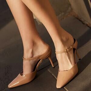 ZARA Blogger Fave Faux Patent Leather Heels • Nude Tan 7.5